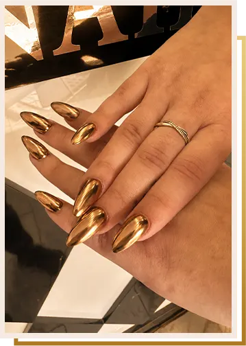glossy nails polish